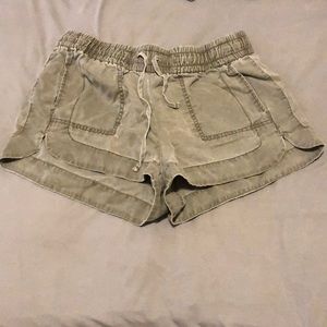 Express Shorts